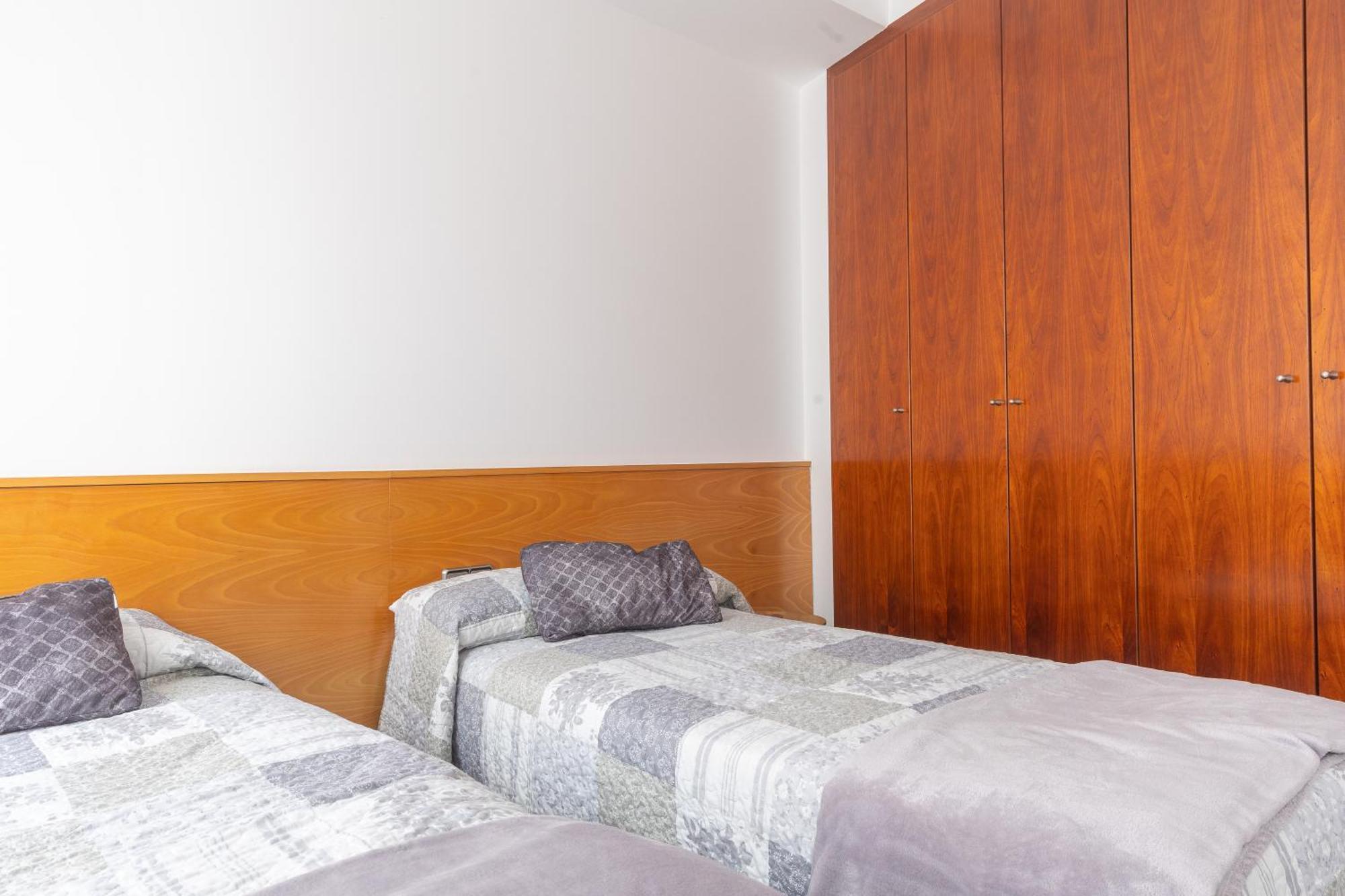 Mazi Apartments Colon Vic Buitenkant foto