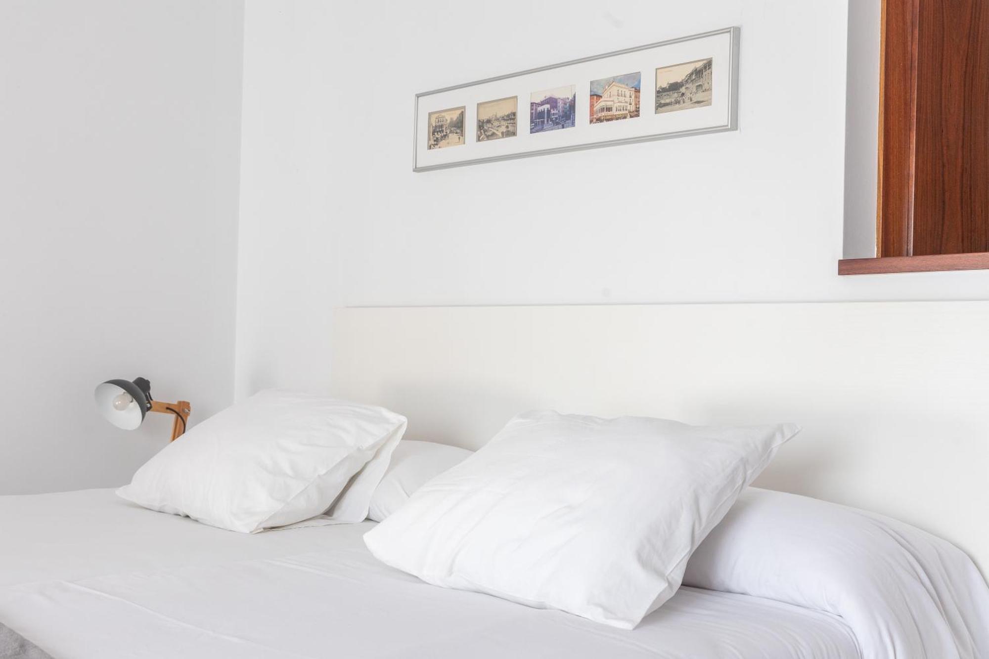 Mazi Apartments Colon Vic Buitenkant foto