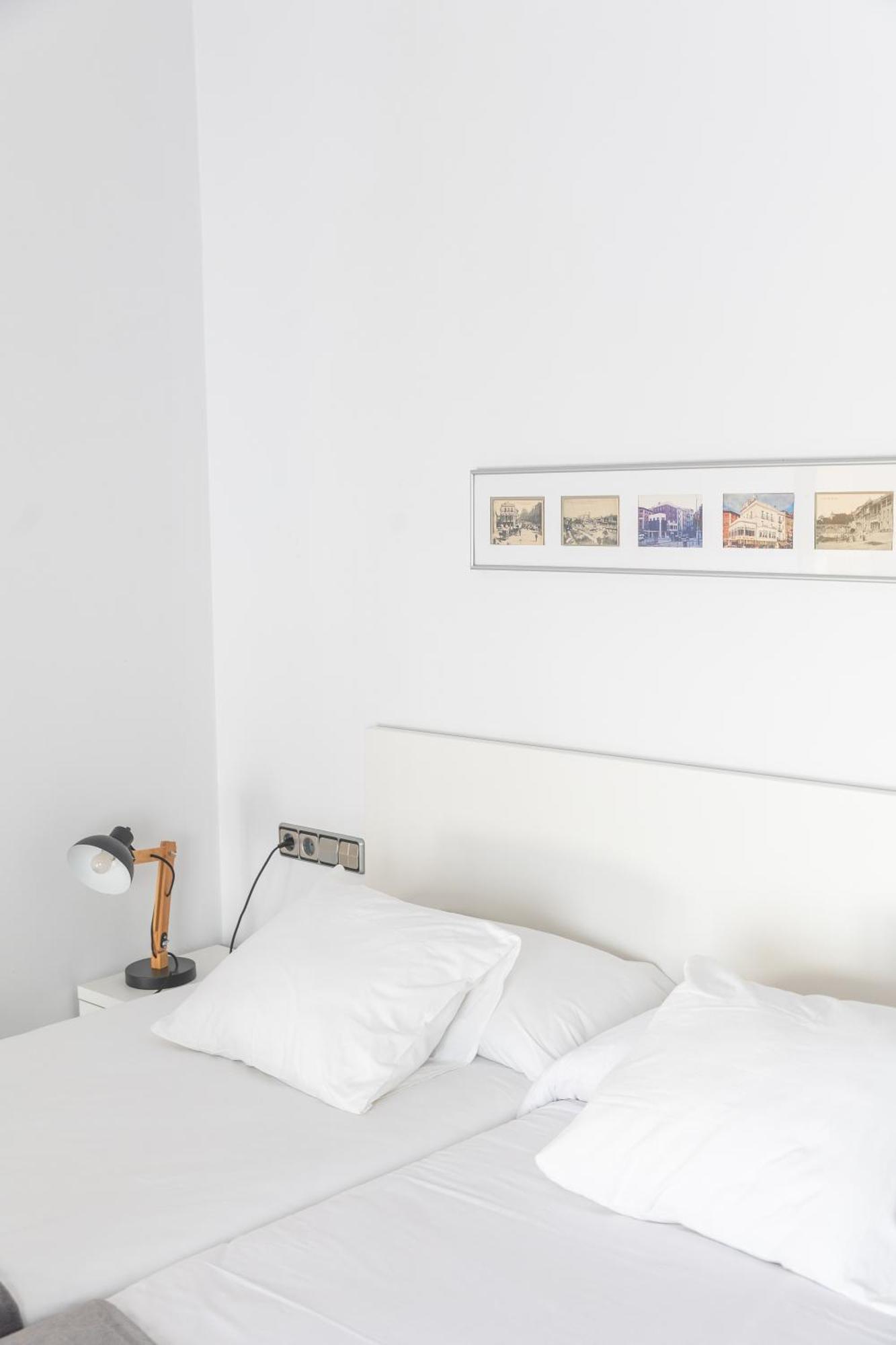 Mazi Apartments Colon Vic Buitenkant foto