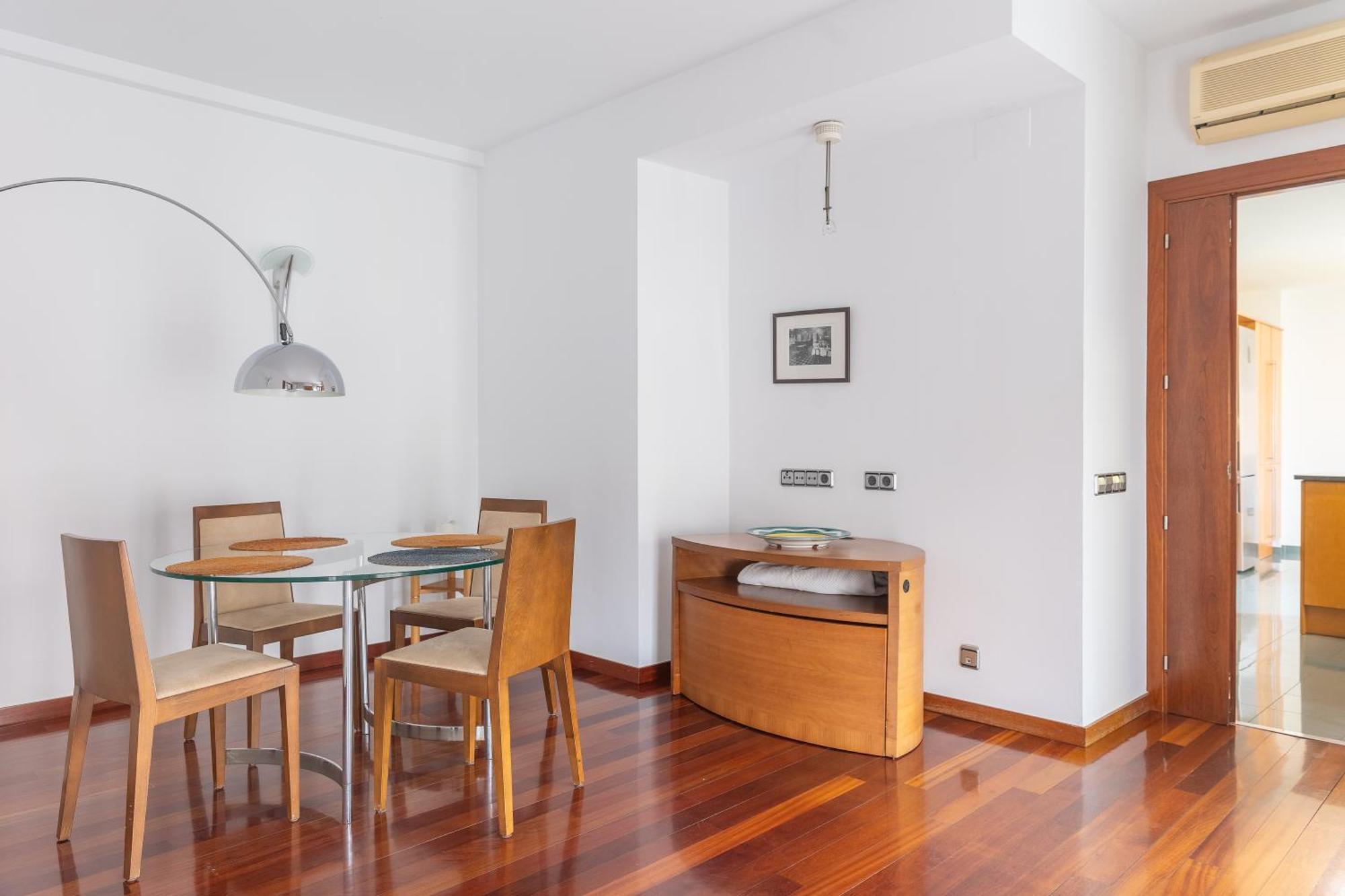Mazi Apartments Colon Vic Buitenkant foto