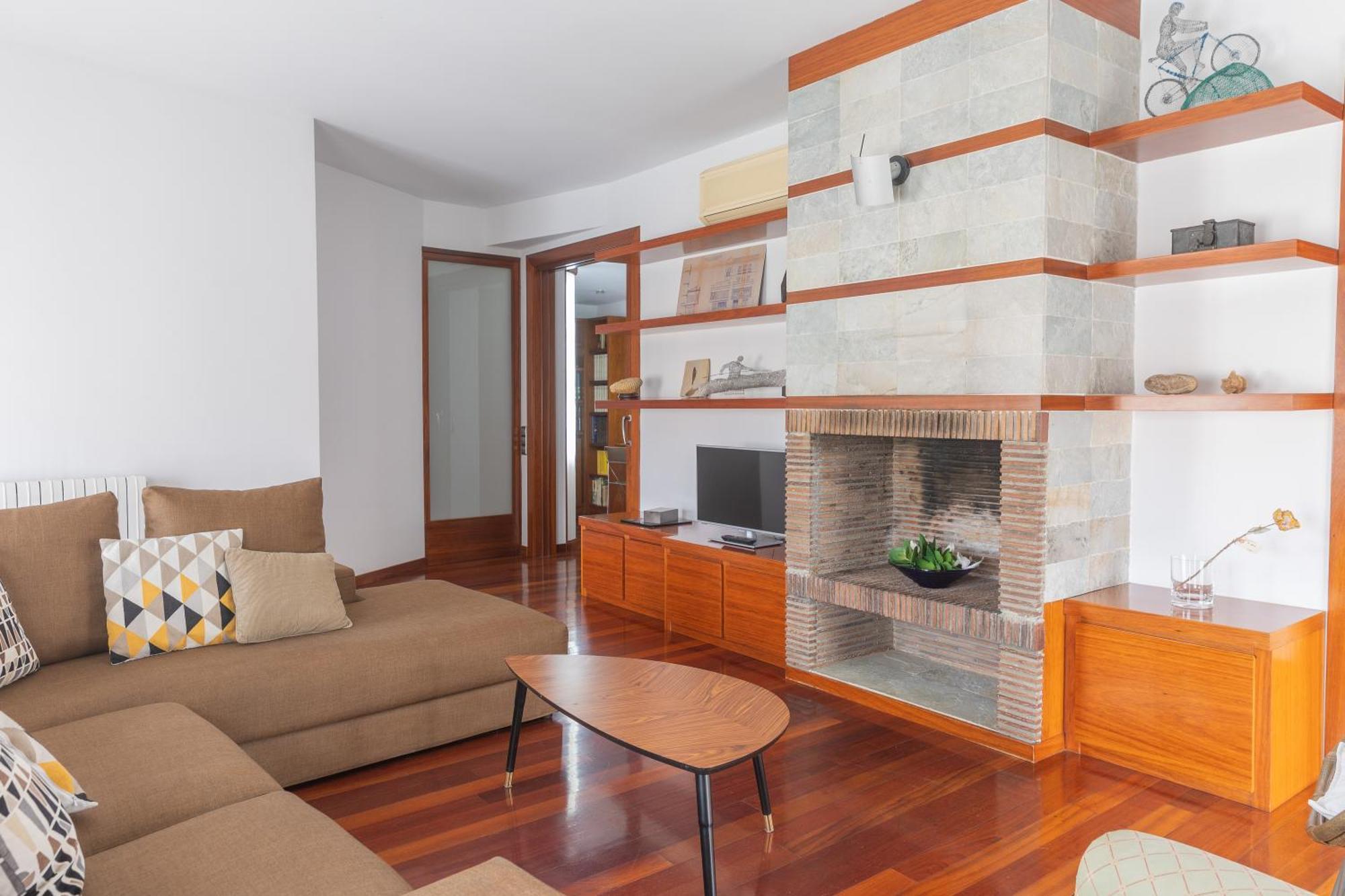 Mazi Apartments Colon Vic Buitenkant foto